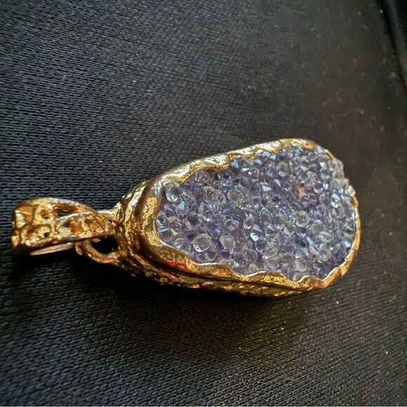 LAVENDER DRUZY GEODE PENDANT – GOLD EDGE 💜✨ - Picture 12 of 17